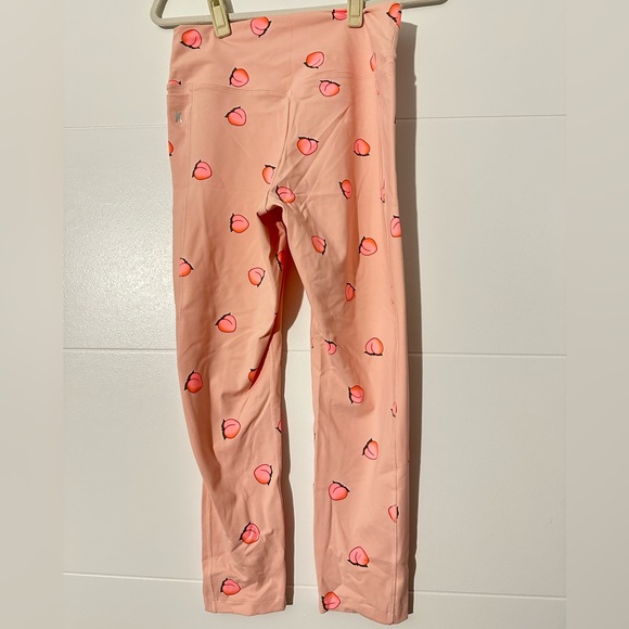 Victoria’s Secret PINK Leggings Peaches Special Edition NWOT - Picture 2 of 4